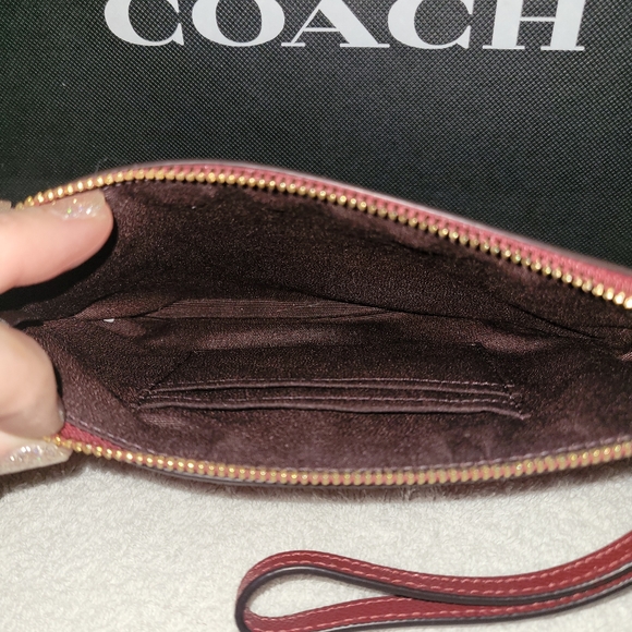 Coach large zip wristlet - Picture 3 of 3